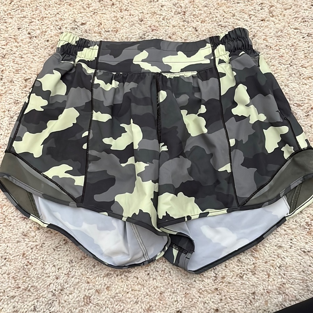lululemon hotty hot shorts